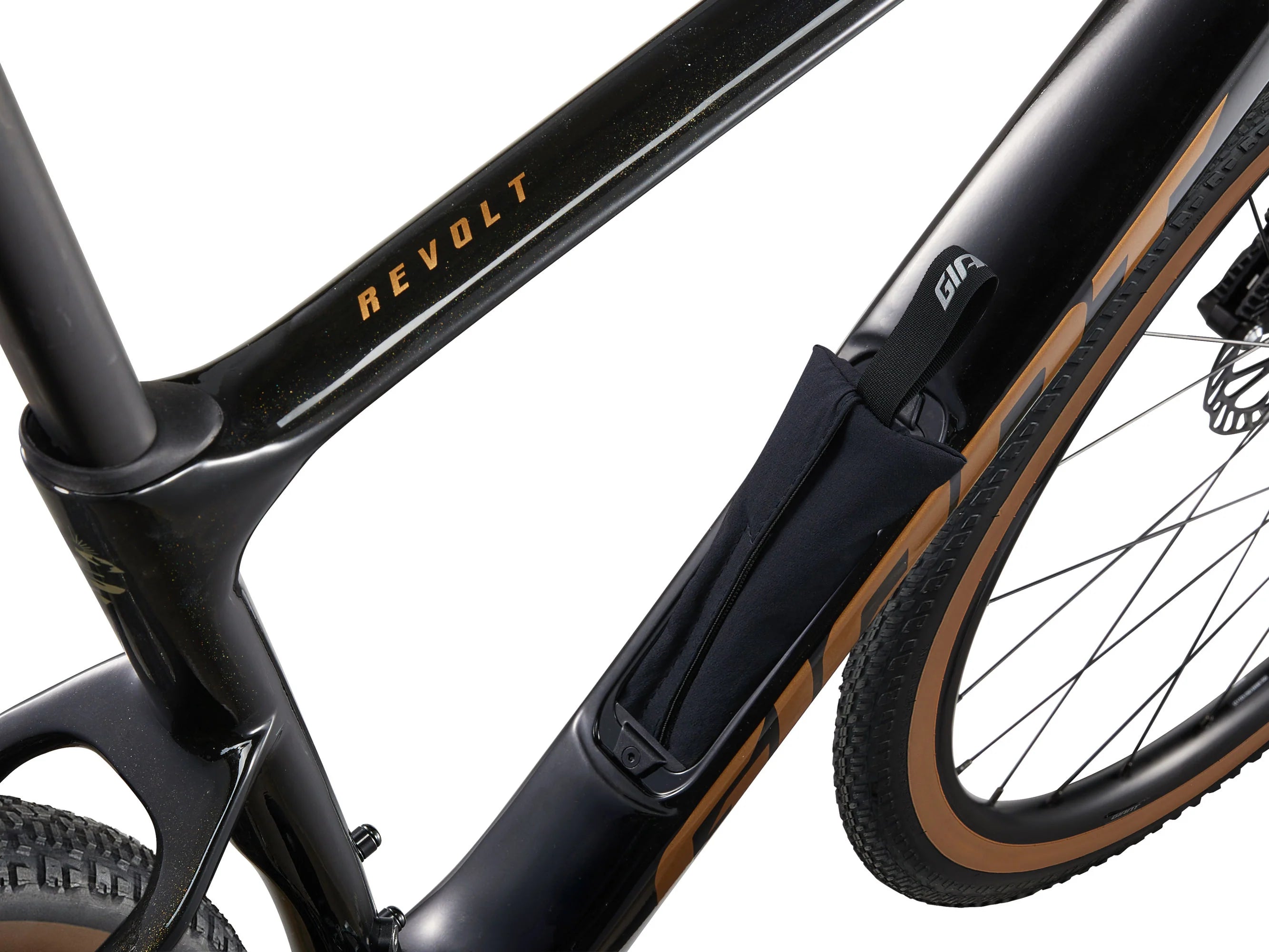 Bicicleta Gravel Revolt Advanced 3 (2025)